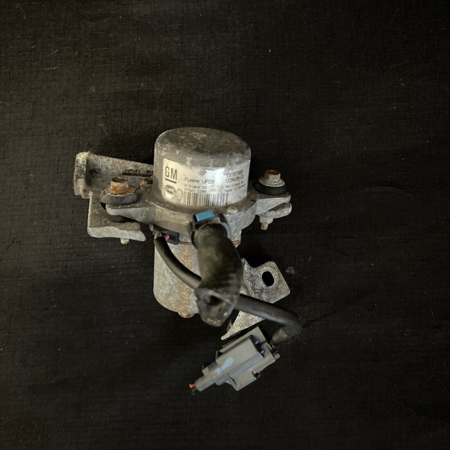 Chevrolet Camaro Power Brake Booster Vacuum Pump 20804130 OEM 2010-2014