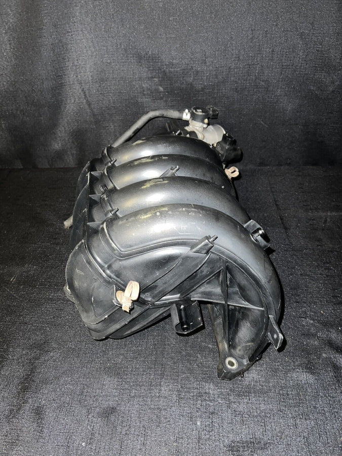 Toyota Rav4 Intake Manifold w/Throttle Body 22210-28040 Oem 2001-2004