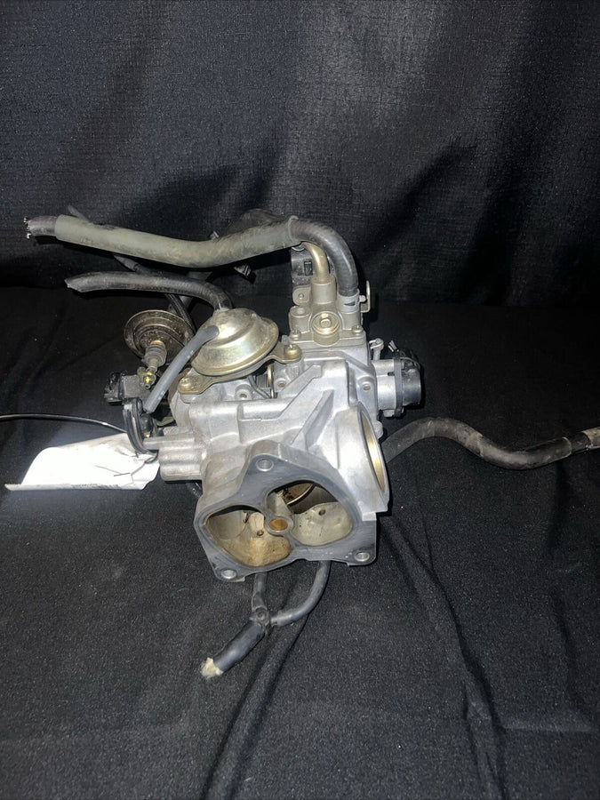 Toyota Avalon 3.0L Throttle Body 2000-2004 OEM 22210-0A110