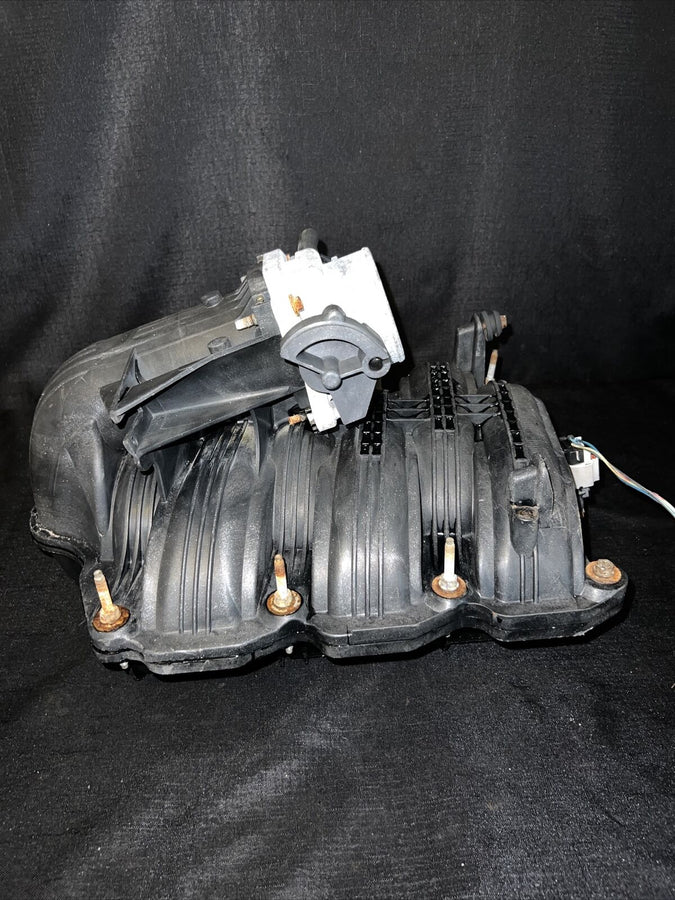 JEEP LIBERTY 3.7 L INTAKE MANIFOLD 53032803 OEM 2005-2006 With Throttle Body