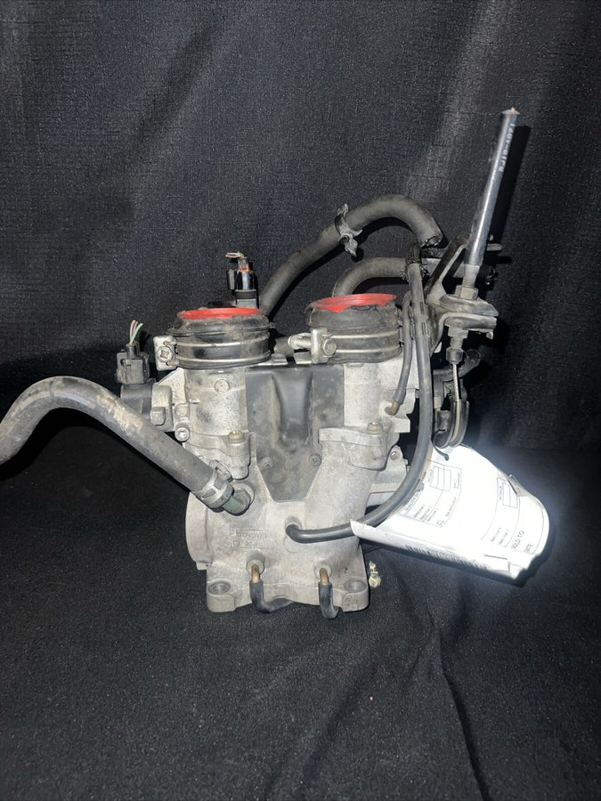 Toyota Avalon 3.0L Throttle Body 2000-2004 OEM 22210-0A110