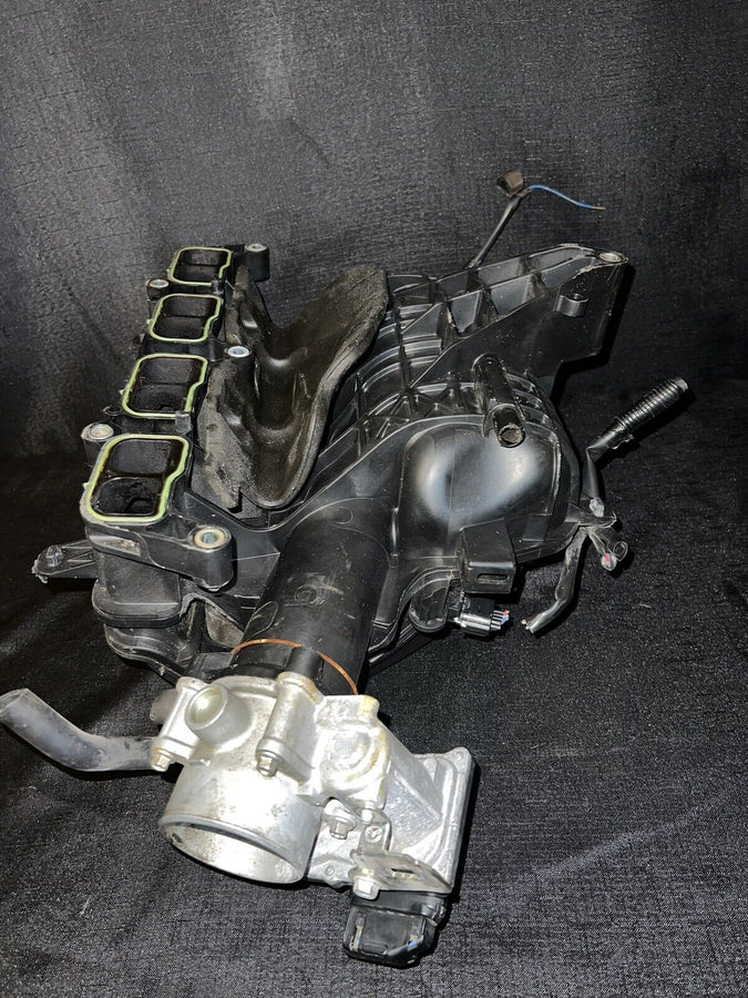 Mazda 3 Intake Manifold w/Throttle Body Oem PE1113100B 2013-2018