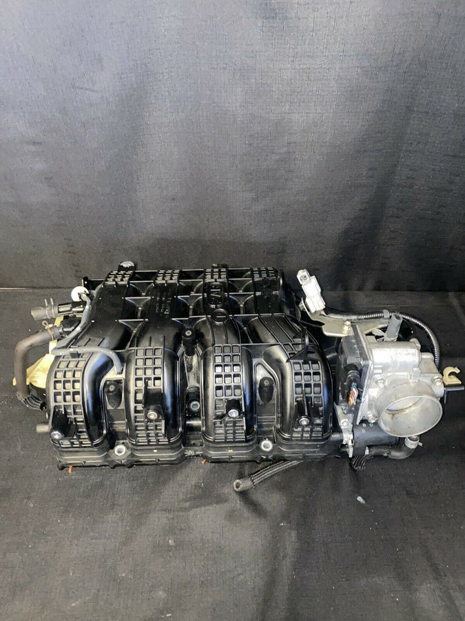 Toyota Camry Intake Manifold w/ Throttle Body 17120-0V010