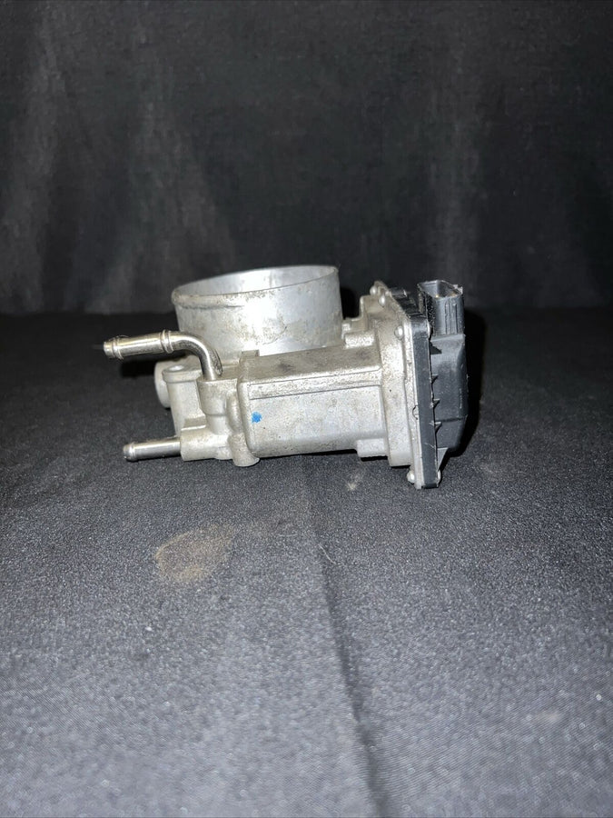 Toyota Avalon Throttle Body Assembly W/Motor 3.5L OEM (22030-0P050) (2006-2018)