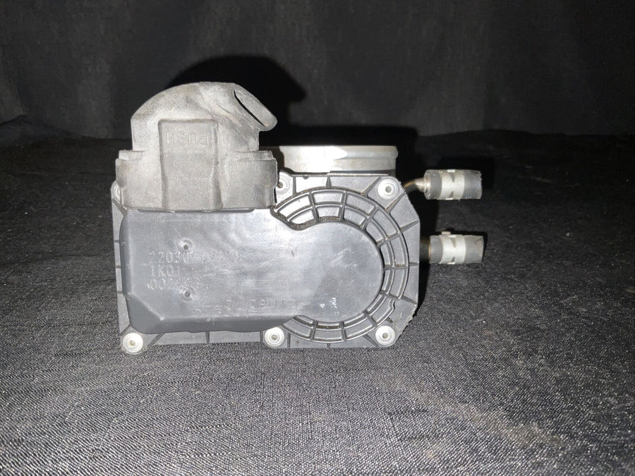 TOYOTA CAMRY FUEL INJECTION THROTTLE BODY OEM (22030-0V010) (2010- 2017)