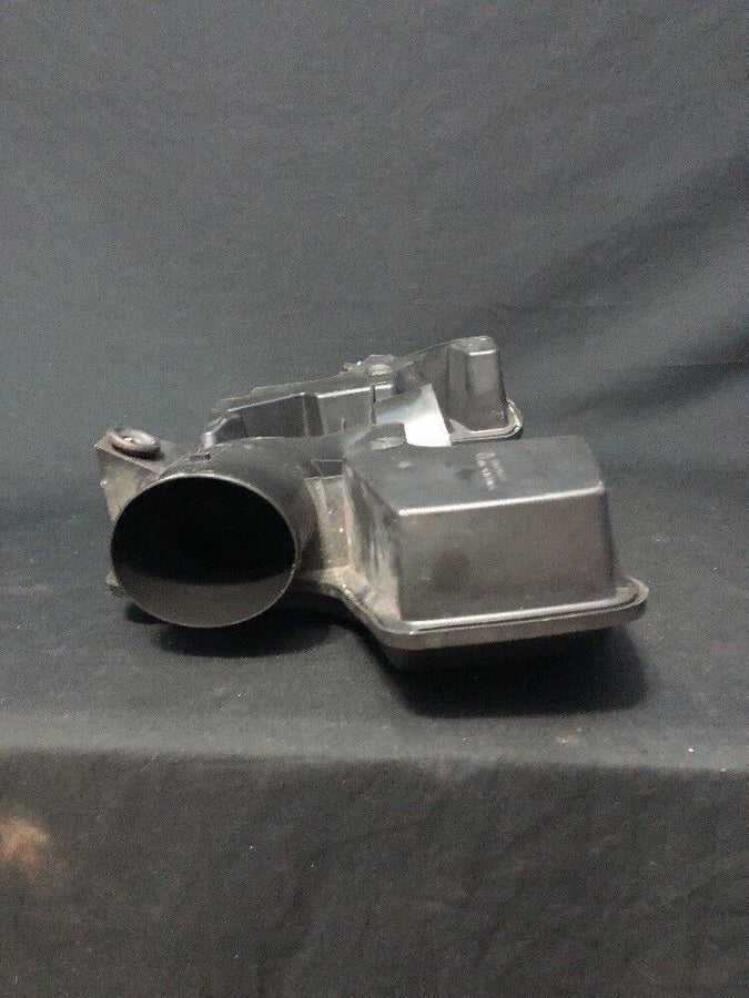 Chrysler Magnum 5.7L Hemi Upper Intake 2004-2005