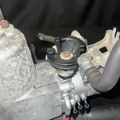 Toyota Tacoma Throttle Body 2.7L & 2.4L W  00-04 (22210-75250) AT OEM