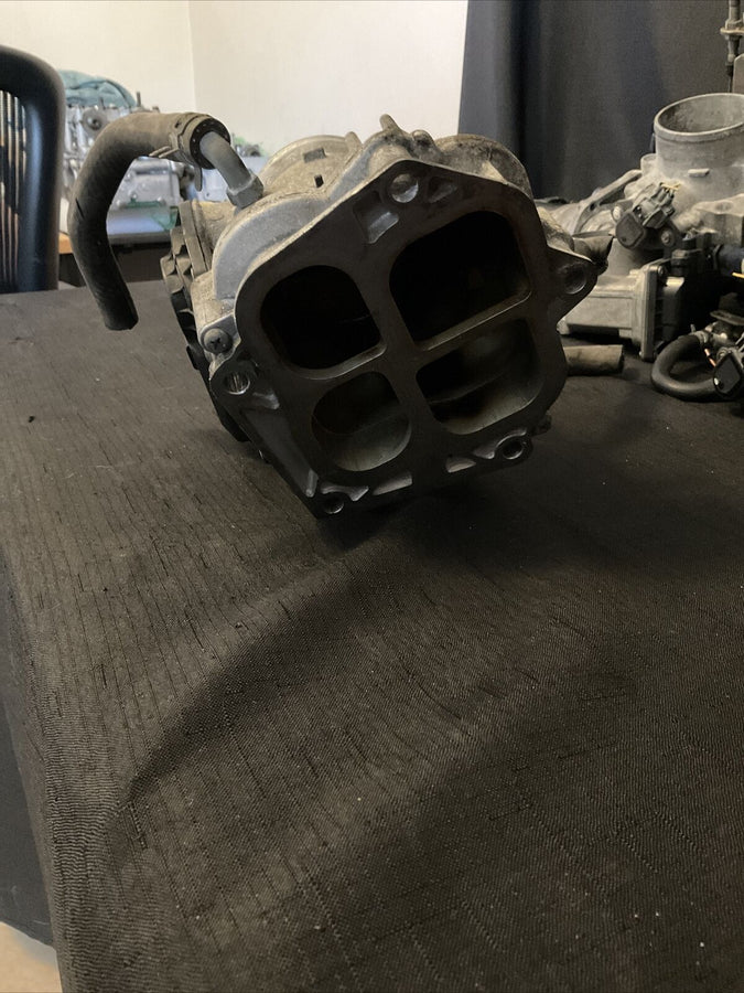 Toyota Highlander 3.3L Throttle Body 2002-2010