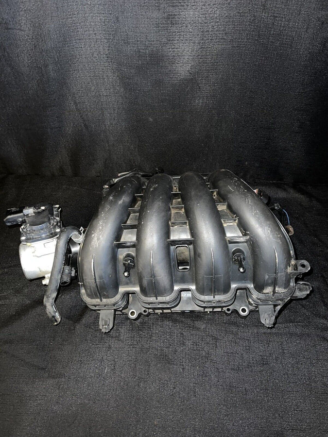 Mazda 3 Intake Manifold w/Throttle Body Oem PE1113100B 2013-2018