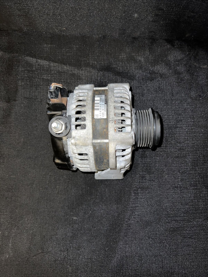 GMC Yukon Alternator 5.3L V8 (84143543) OEM 2015-2020