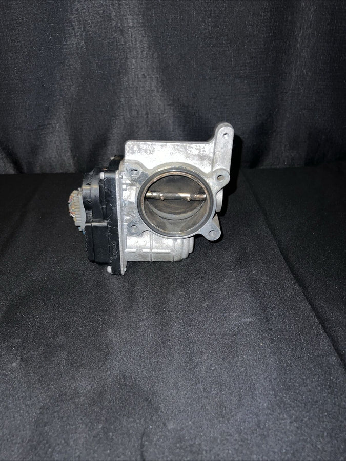 Saturn Vue Throttle Body OEM ( 236 1O6-B2) (2004-2007)