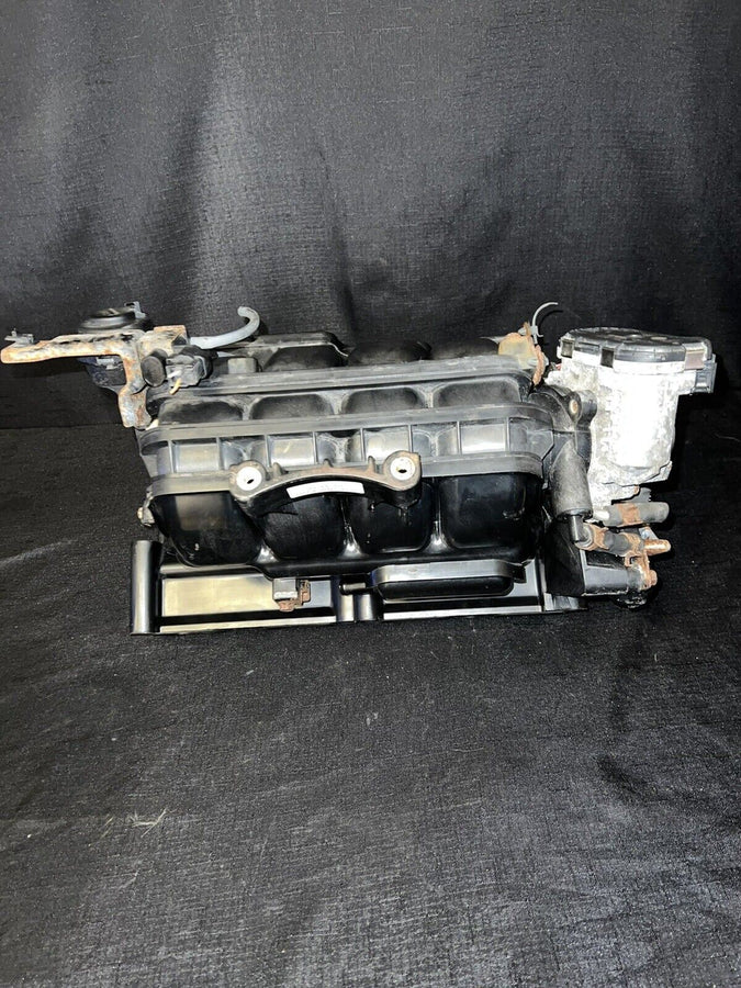 Kia Forte Intake Manifold W/ Throttle Body Assembly 2.0 L 28310-2G200 2010-2013