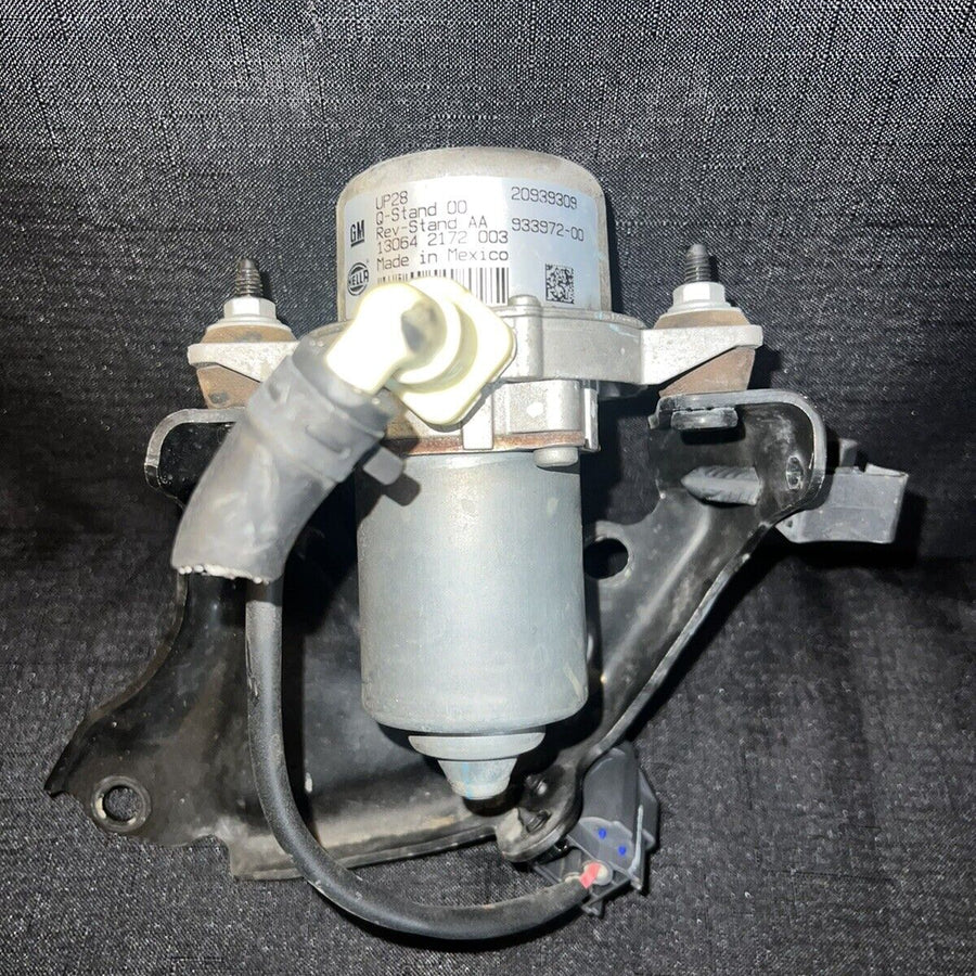 Power Brake Booster Vacuum Pump GM Parts 20939309