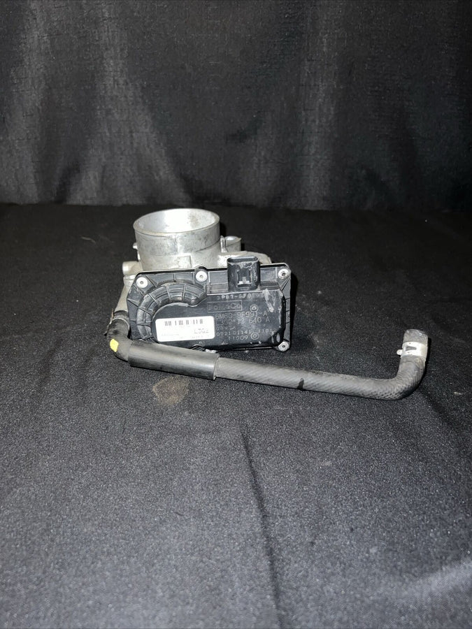 Mazda 3 Throttle Body 2.0L OEM (L3R4-13-640) ( 2006-2013)