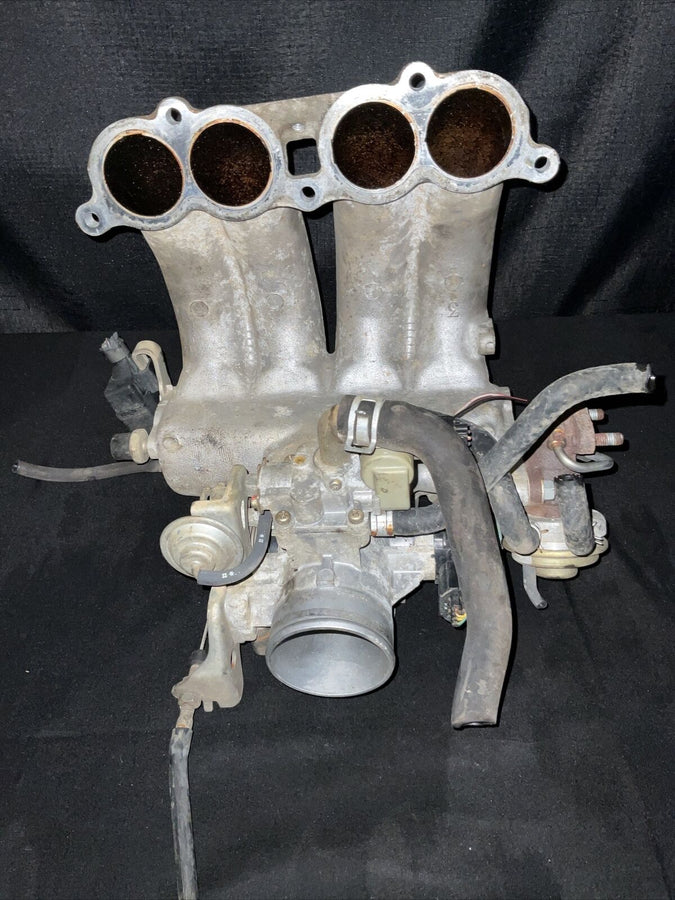 Toyota Tacoma Throttle Body/Intake Manifold 2.4L (22210-75210) (1997-2004)