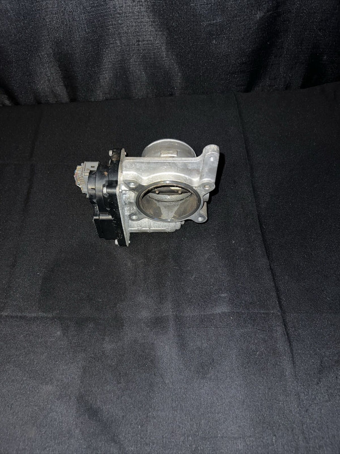 Saturn Vue Throttle Body OEM ( 236 1O6-B2) (2004-2007)