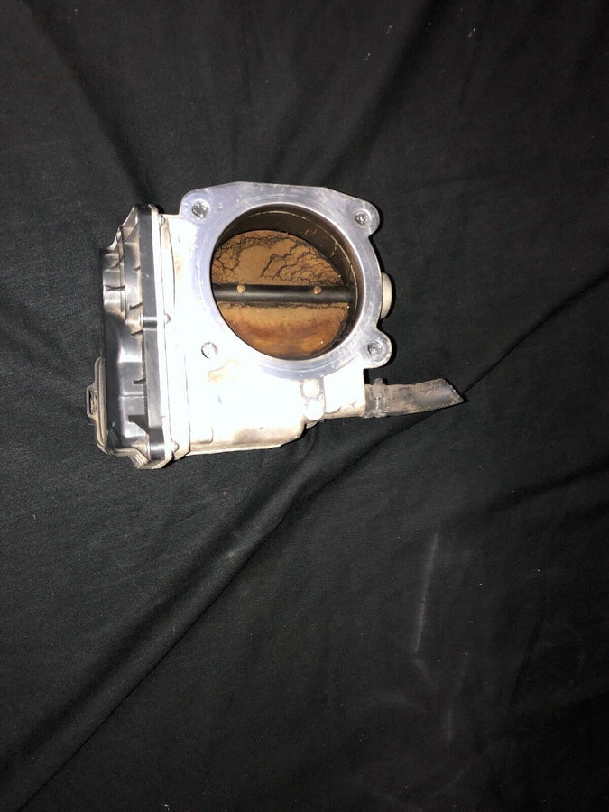 Toyota Lexus 4.7L V8 Throttle Body 2UZFE 2UZ 22030-0F010 22030-50200 OEM