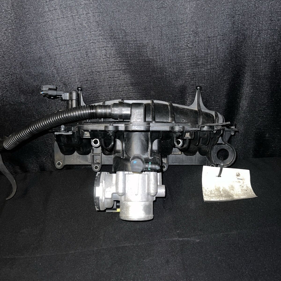 Ford Escpate Eco Boost 2.0L Turbo Intake Manifold W Throttle Body 2013-2016