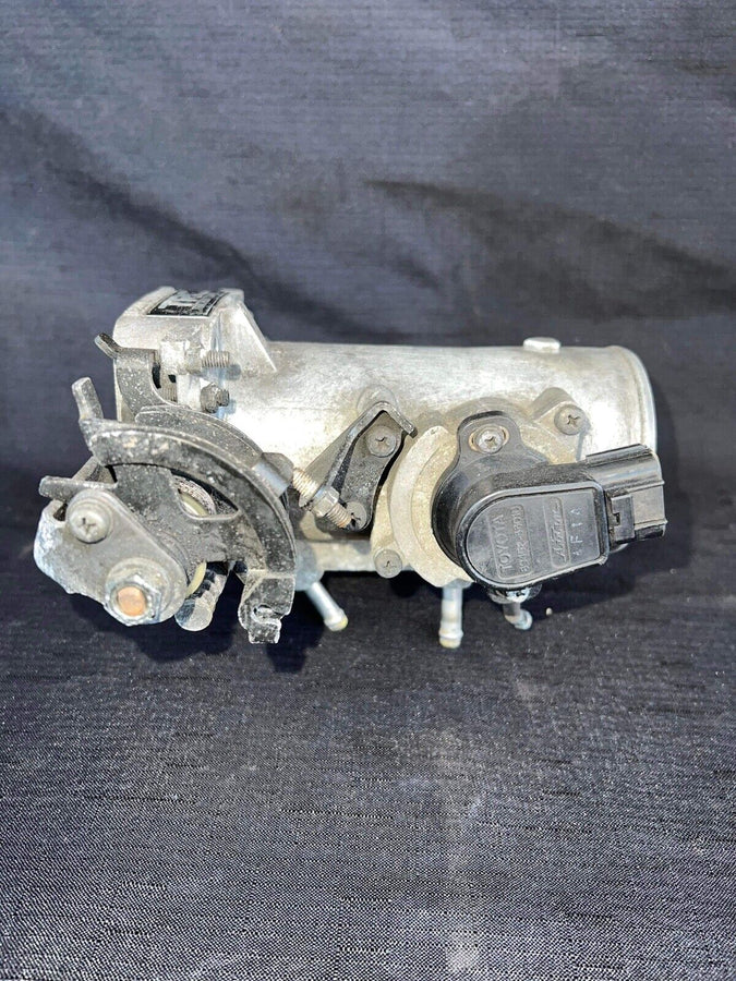 Toyota Aristo Supra 2jzgte TRC Throttle Body ASSM JDM 2jz 22030-46040 OEM