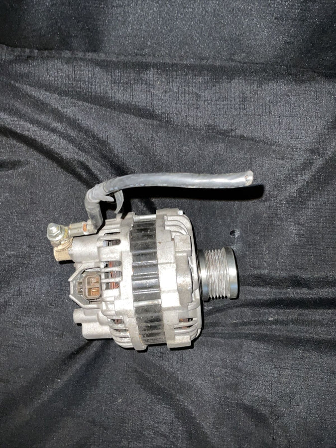 Nissan X-Trail Primera 2.0 X-Trail 2.5 Alternator  2006