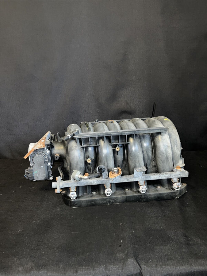 Nissan Pathfinder 5.6L V8 Intake Manifold 2008-2012 OEM 14001-ZE0 Titan