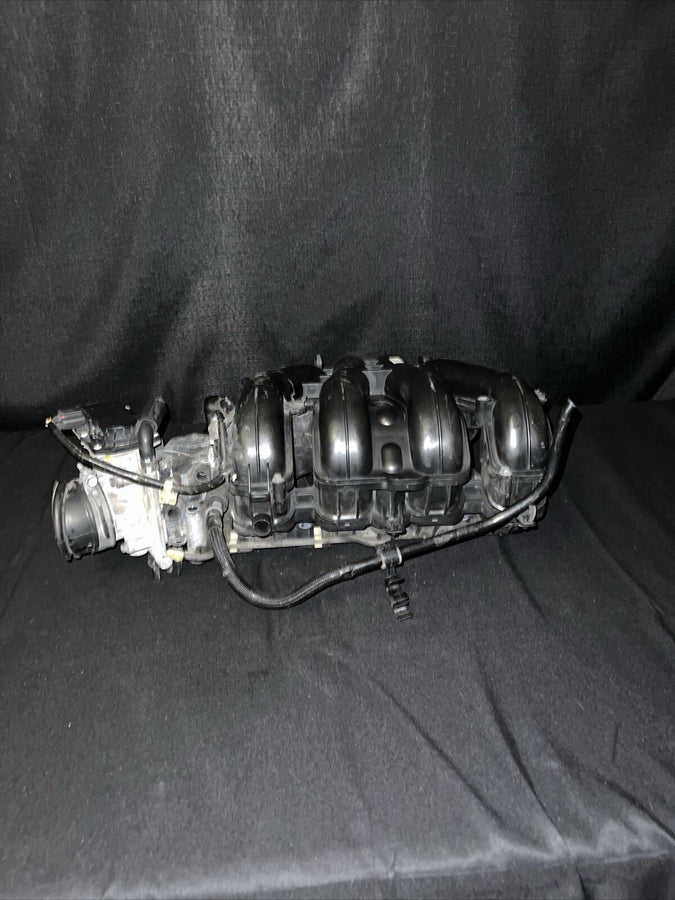 Mazda 3 Intake Manifold/Throttle Body 2.0L OEM (LF62-13-100K) (05-09)