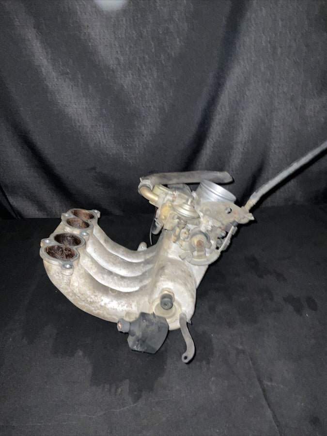 Toyota Tacoma Throttle Body/Intake Manifold 2.4L (22210-75210) (1997-2004)