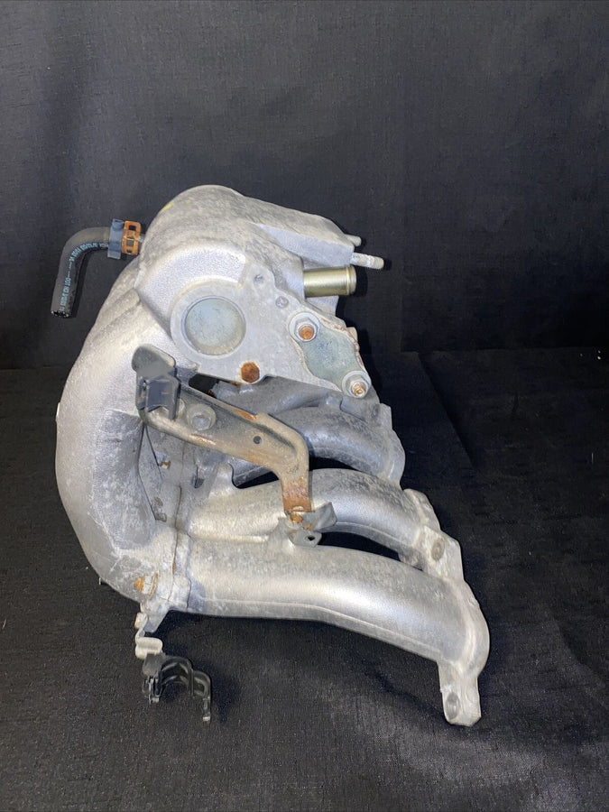 Toyota Tacoma 2.7L-2.4L Intake Manifold 2000-2004 W out EGR