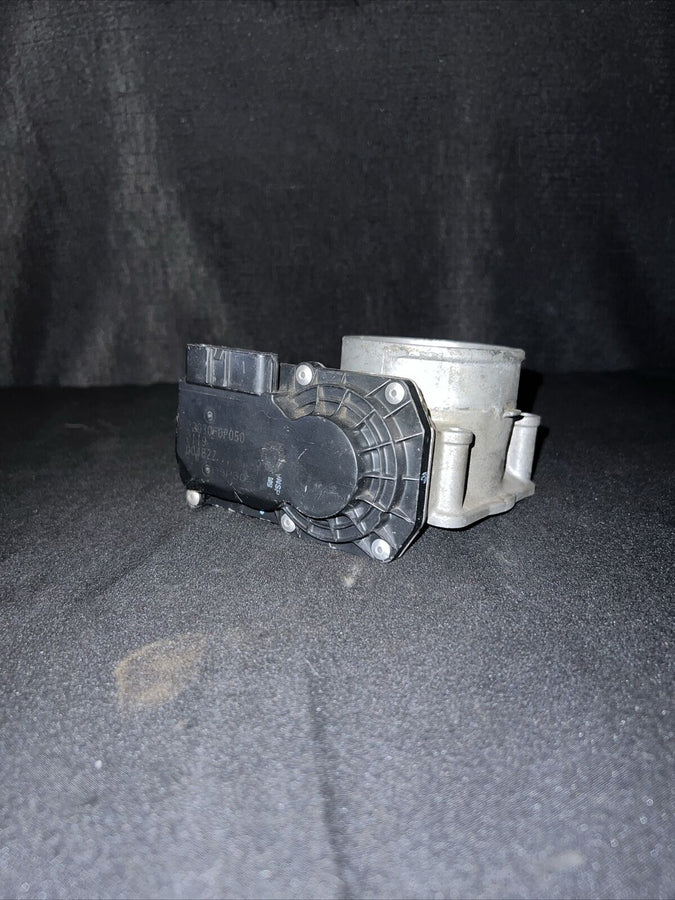 Toyota Avalon Throttle Body Assembly W/Motor 3.5L OEM (22030-0P050) (2006-2018)