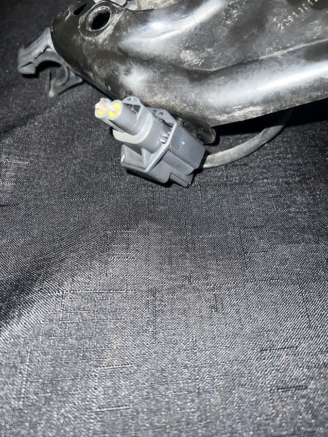 Power Brake Booster Vacuum Pump GM Parts 20939309