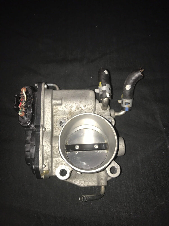 Toyota Camry, Solara Scion Tc Throttle Body 22030-28070 2002-2010
