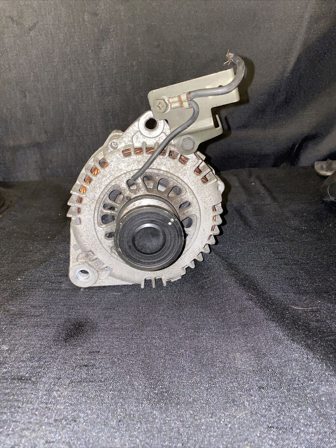Nissan Rogue Alternator 2.5L 2008-2012 OE