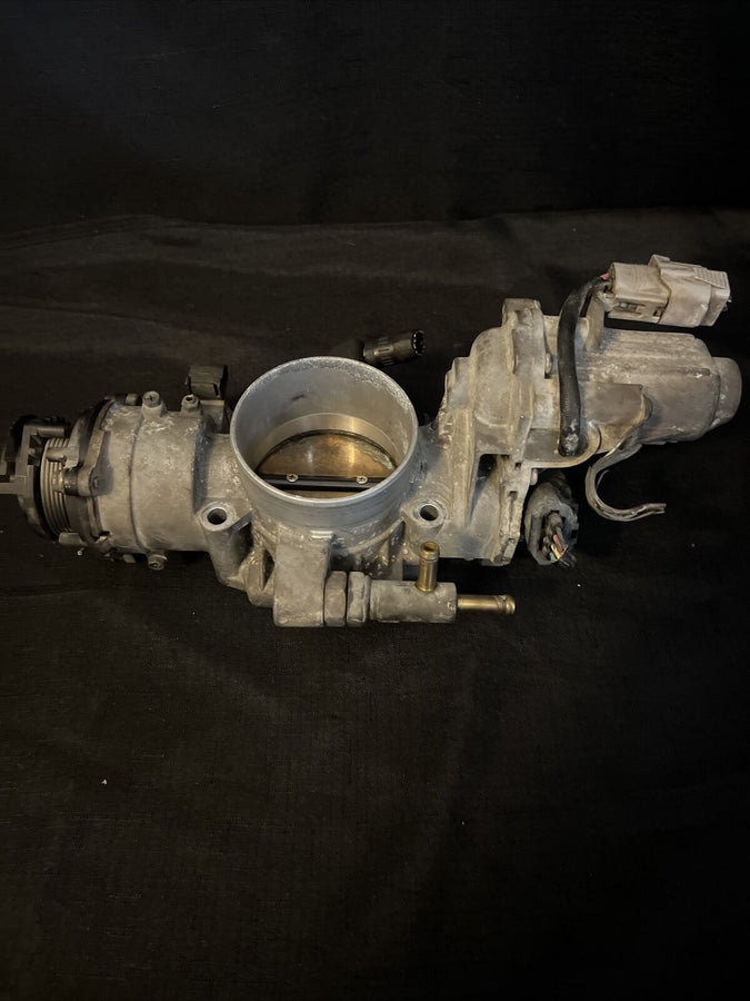 Toyota Lancruiser Throttle Body Assembly 4.7L w/motor 22030-50142 OEM 1998-2002