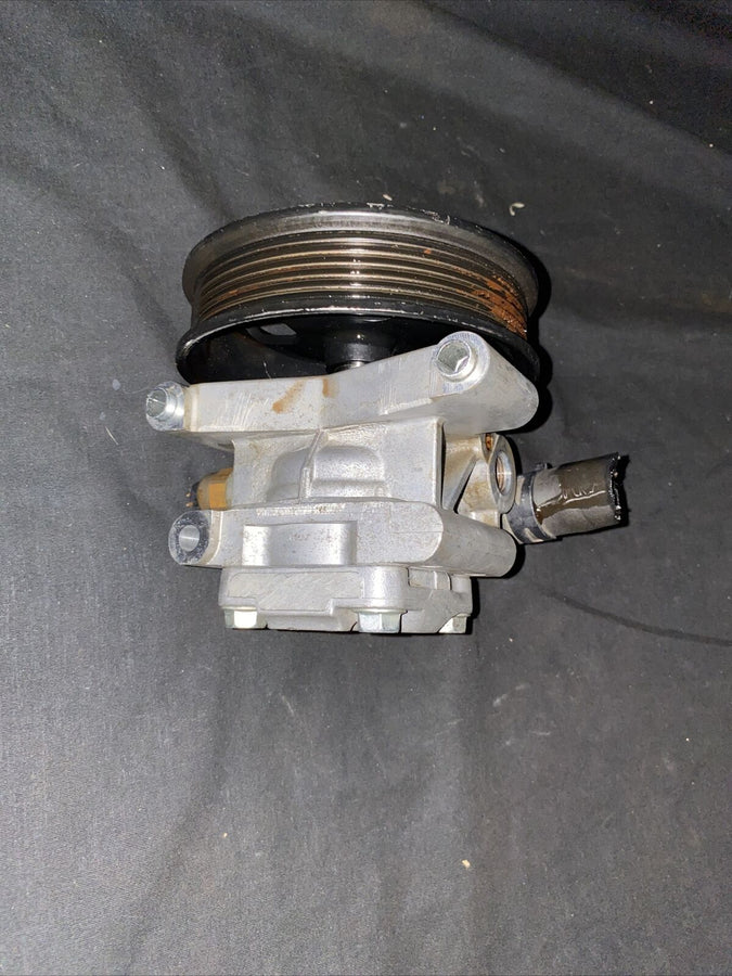 Ford power steering pump OEM ( 6x27019) (FOMOCO)