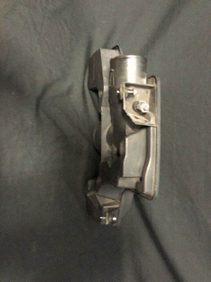 Chrysler Magnum 5.7L Hemi Upper Intake 2004-2005