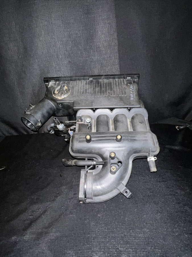 Nissan Frontier 2.5L Intake Manifold 2005-2019 OEM 14003-EA000