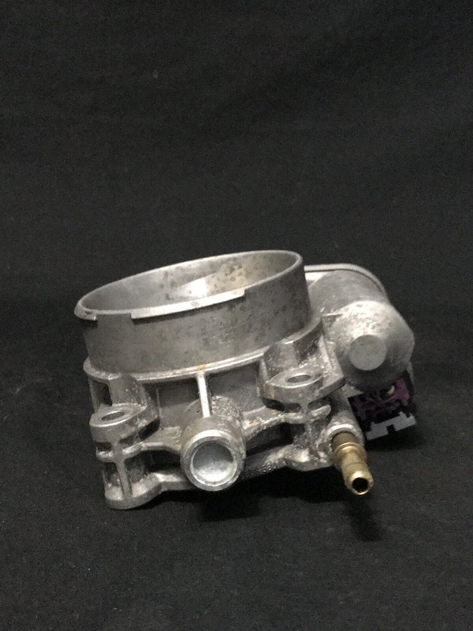 Chevrolet Trailblazer 4.2L Throttle Body  2003-2007