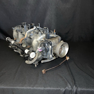 GMC Sierra 1500 Intake Manifold/Throttle Body 5.3L V8 OEM (25321788) (01-05)
