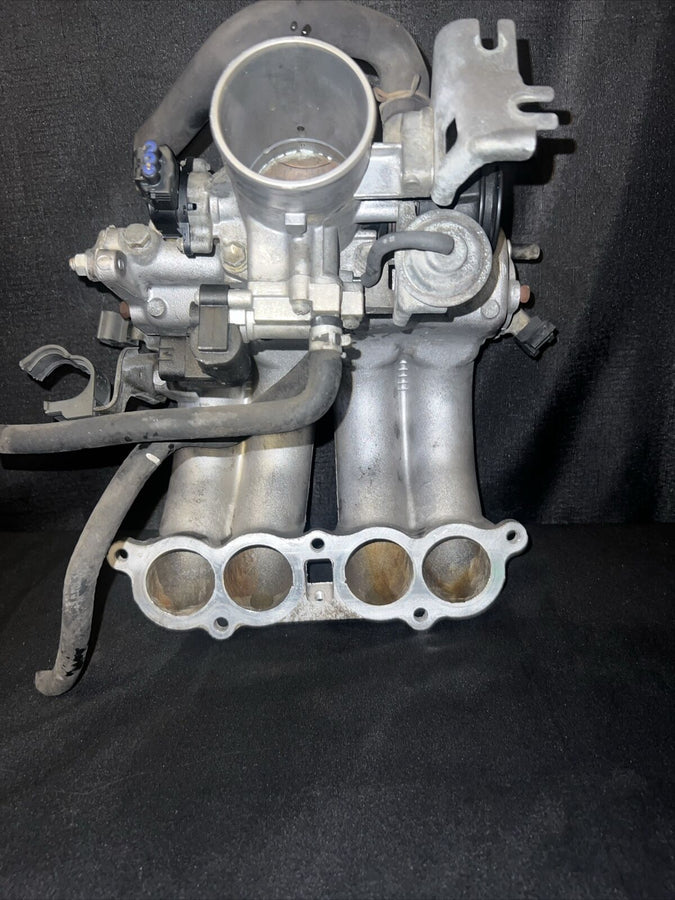 Toyota Tacoma Throttle Body 2.7L & 2.4L  00-04 (22210-75250) AT OE