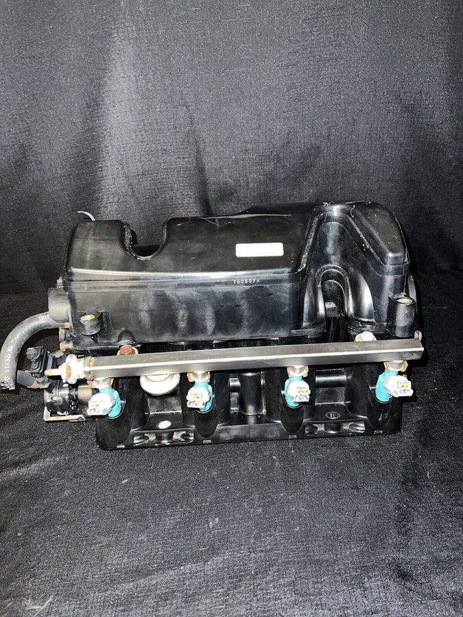 Kia Forte Intake Manifold W/ Throttle Body Assembly 2.0 L 28310-2G200 2010-2013