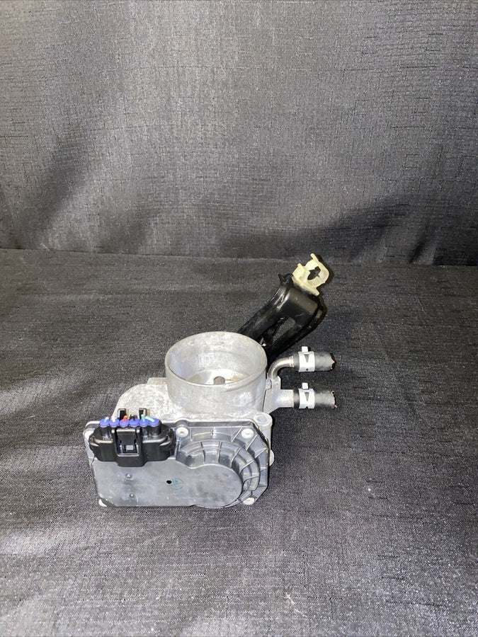 Toyota Camry Throttle Body 2.5L 22030-36010 Toyota Highlander 2.7L