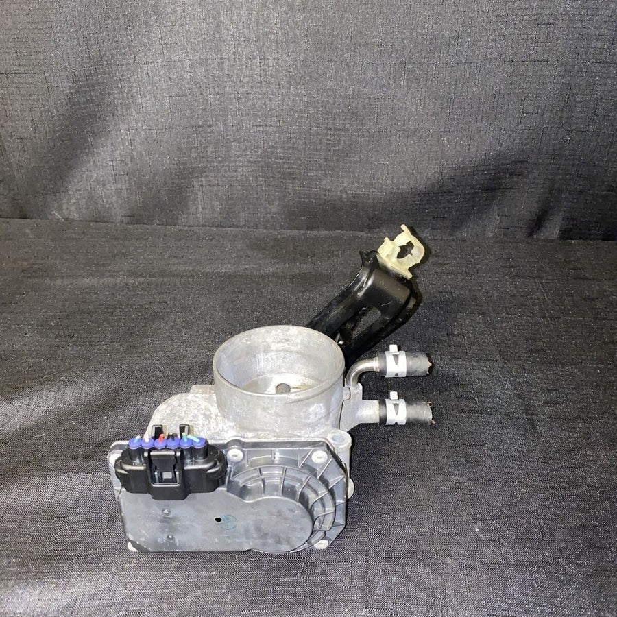 Toyota Camry Throttle Body 2.5L 22030-36010 Toyota Highlander 2.7L