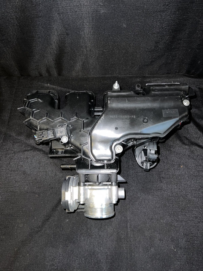 LAND ROVER DISCOVERY SPORT 2.0L Turbo INTAKE MANIFOLD CB5E-19A566-AB (15-17) OEM
