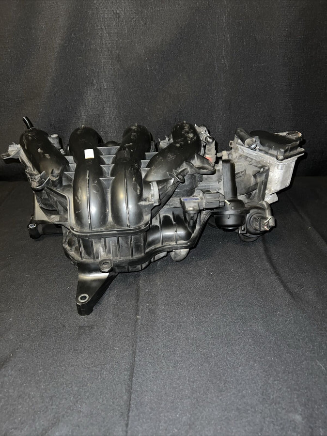 Mazda 3 Intake Manifold/Throttle Body 2.0L OEM (LF62-13-100K) (05-09)