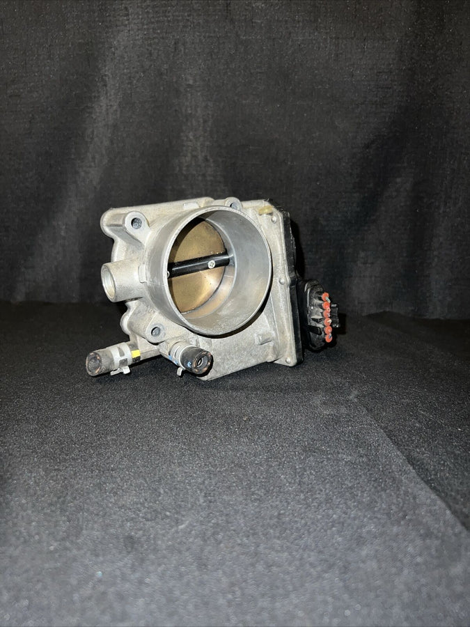 Toyota Tacoma Fuel Injection Throttle Body 4.0L OEM (22030-0P010)(2003-2016)