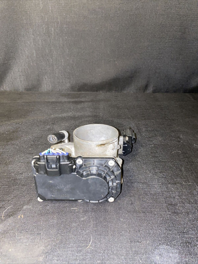 Subaru Outback Throttle Body 2.5L Subaru 16112AA300