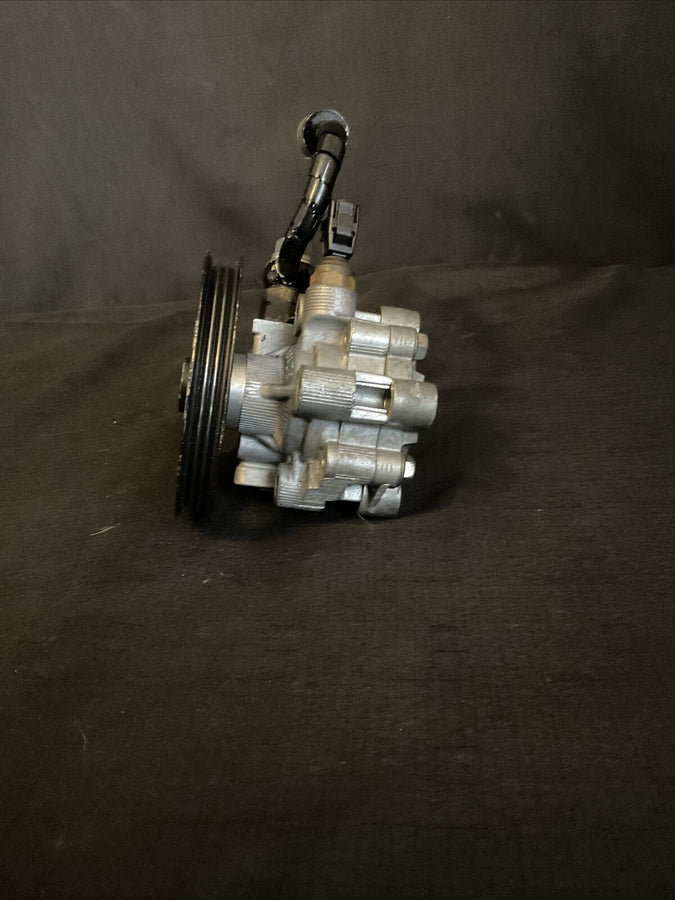 Toyota Corolla 1.8L 4-Cylinder Power Steering Pump 1998-2002 OEM