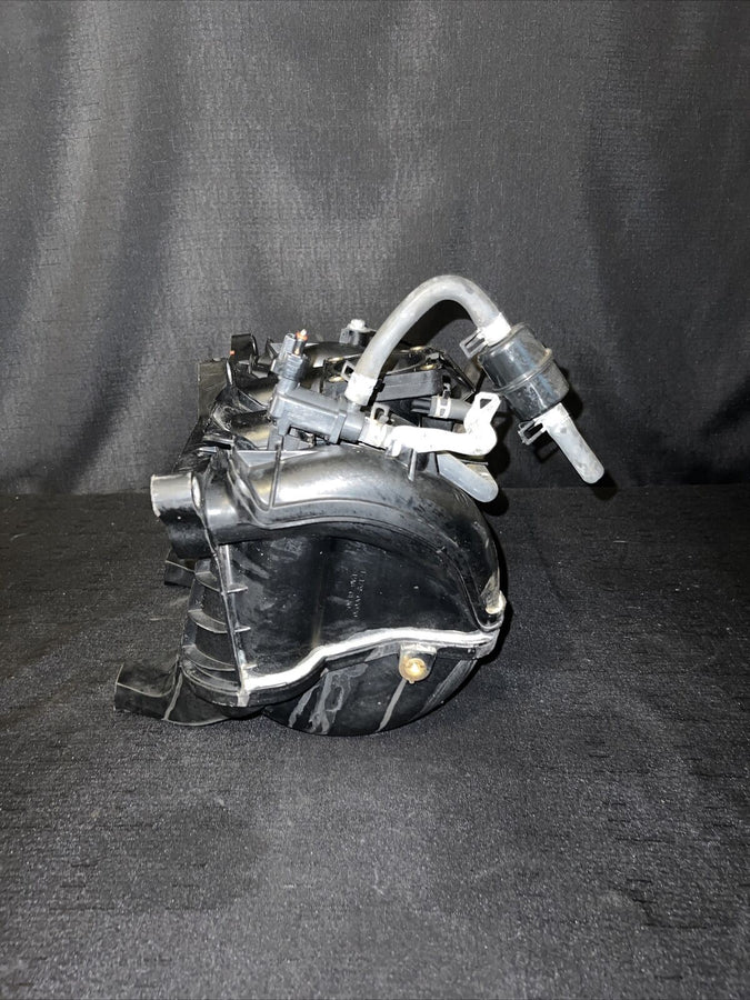 Toyota Tacoma 2.7L Intake Manifold  171130C020 OEM